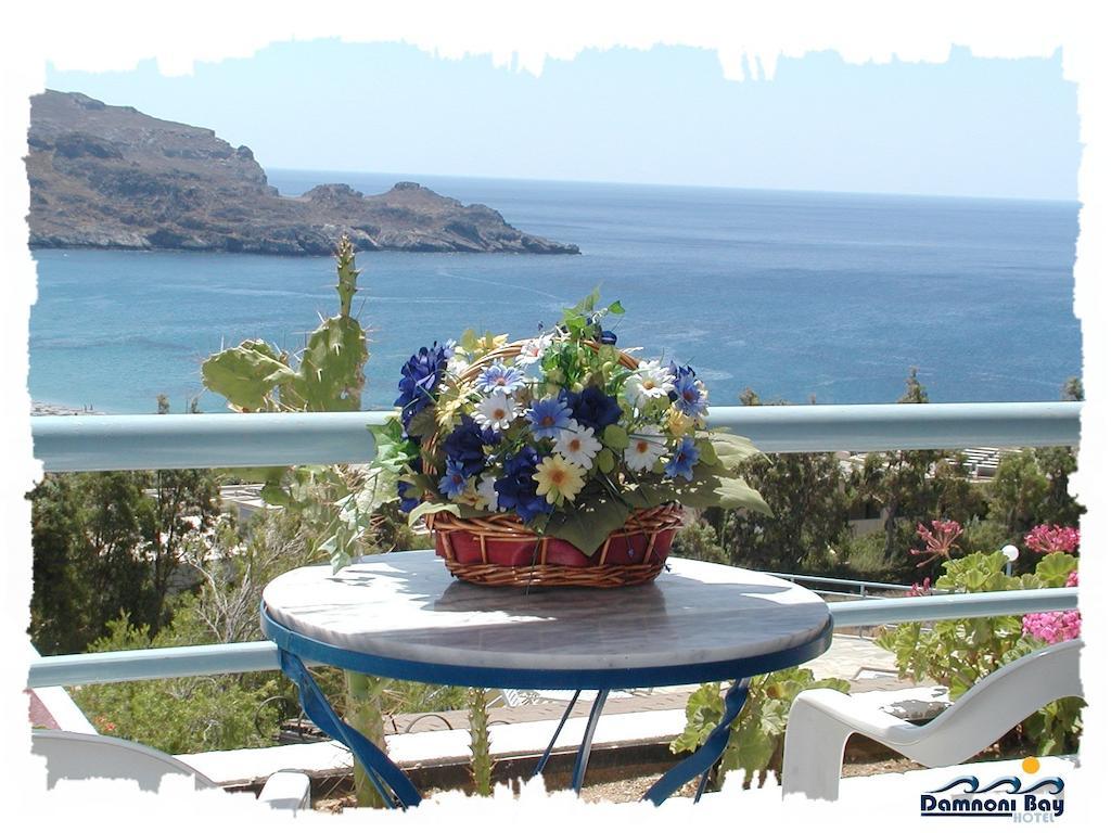 Damnoni Bay Hotel Room photo